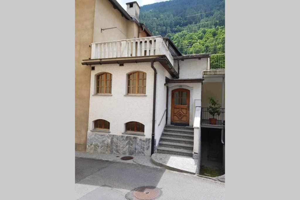 Bezauberndes Haus Fuer Erholsame Ferien Im Puschlav Villa Campascio Exterior photo